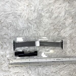 Brand new, never used Metal Band for Apple Watch 38mm 40mm 41mm for Women
